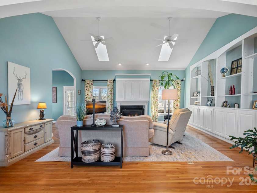 2635 Queens Drive, Lincolnton, NC 28092.  MLS# CAR4215320, YatesRealty ID 5068. 