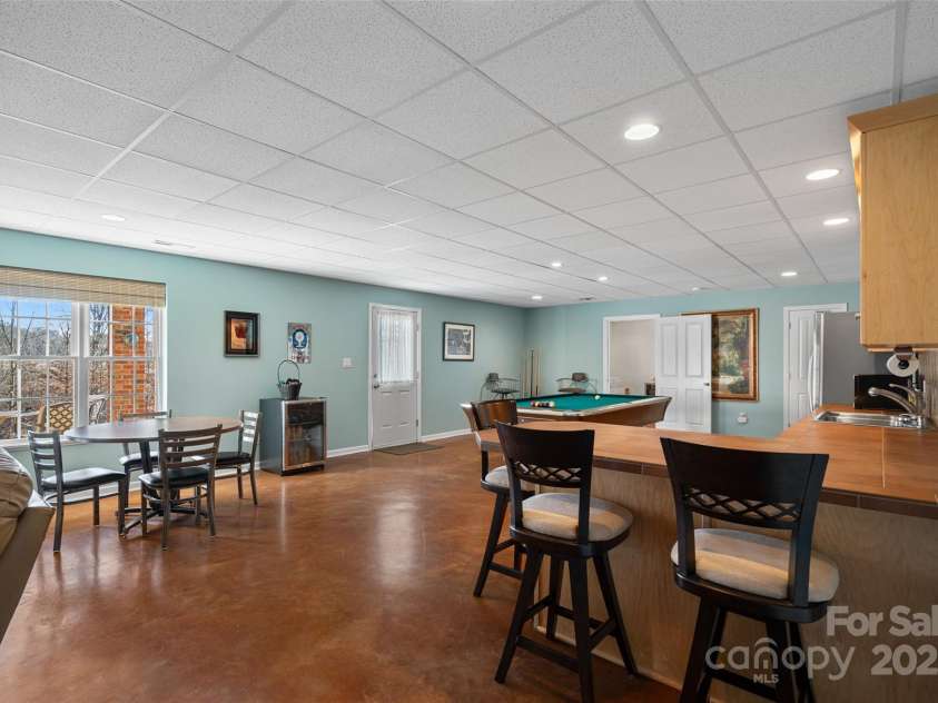 2635 Queens Drive, Lincolnton, NC 28092.  MLS# CAR4215320, YatesRealty ID 5068. 