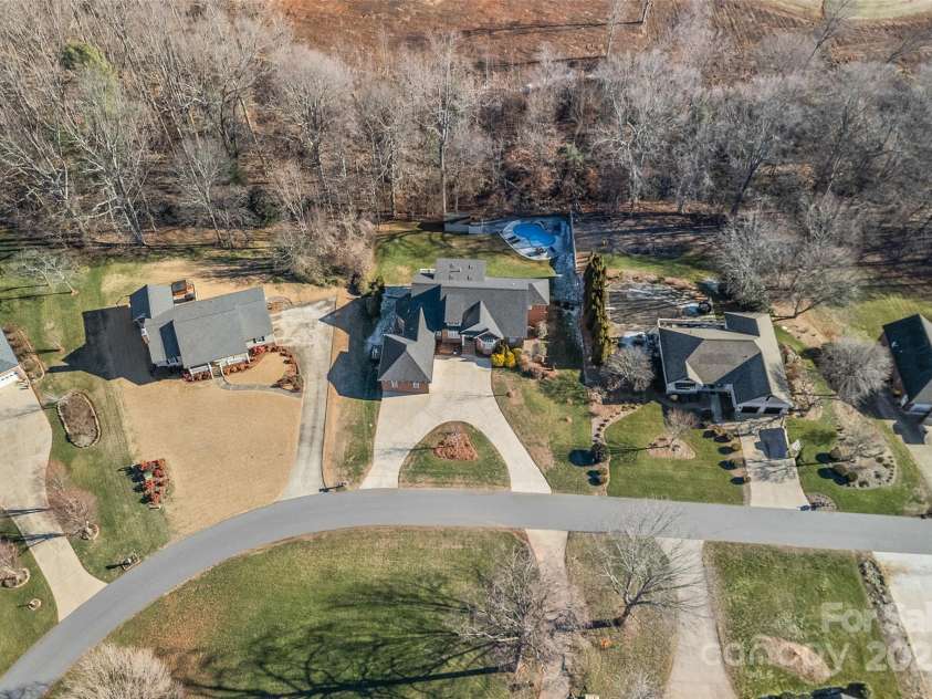 2635 Queens Drive, Lincolnton, NC 28092.  MLS# CAR4215320, YatesRealty ID 5068. 