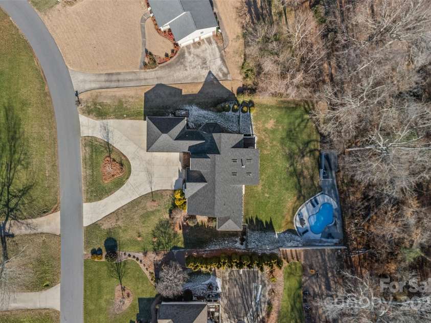 2635 Queens Drive, Lincolnton, NC 28092.  MLS# CAR4215320, YatesRealty ID 5068. 