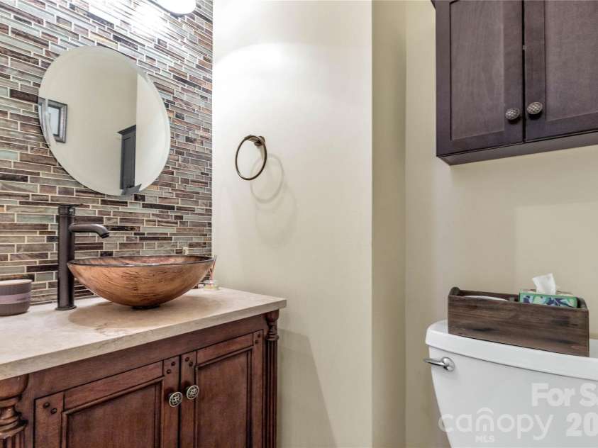 623 Cheval Drive, Fort Mill, SC 29708.  MLS# CAR4358389, YatesRealty ID 5068. Half Bathroom on Main Floor