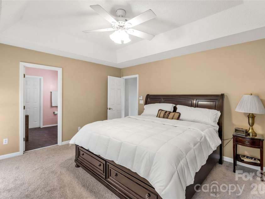623 Cheval Drive, Fort Mill, SC 29708.  MLS# CAR4358389, YatesRealty ID 5068. Primary Bedroom