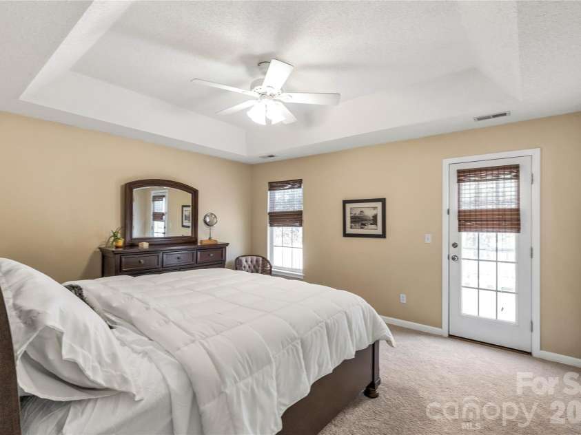 623 Cheval Drive, Fort Mill, SC 29708.  MLS# CAR4358389, YatesRealty ID 5068. Primary Bedroom