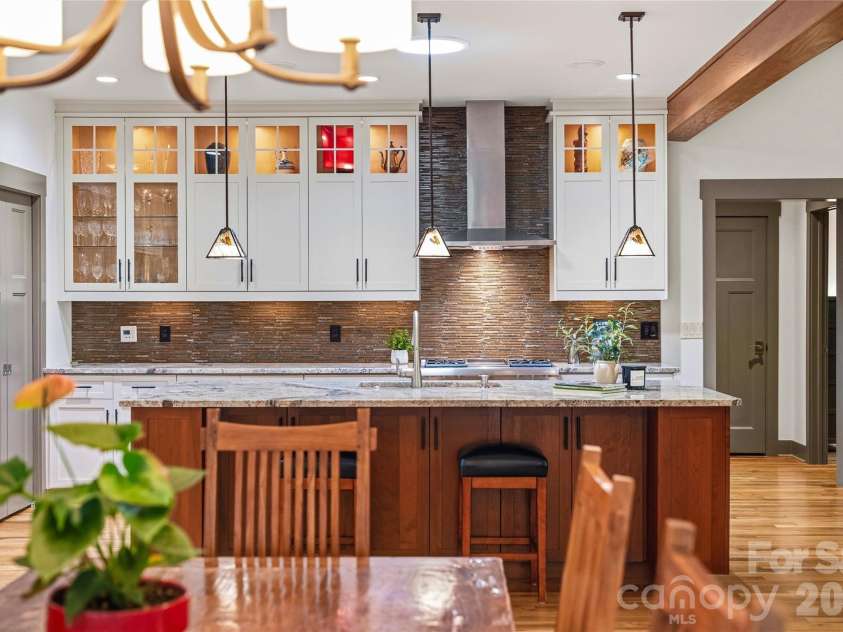 15 Owl Creek Lane, Fairview, NC 28730.  MLS# CAR4385269, YatesRealty ID 50681. 