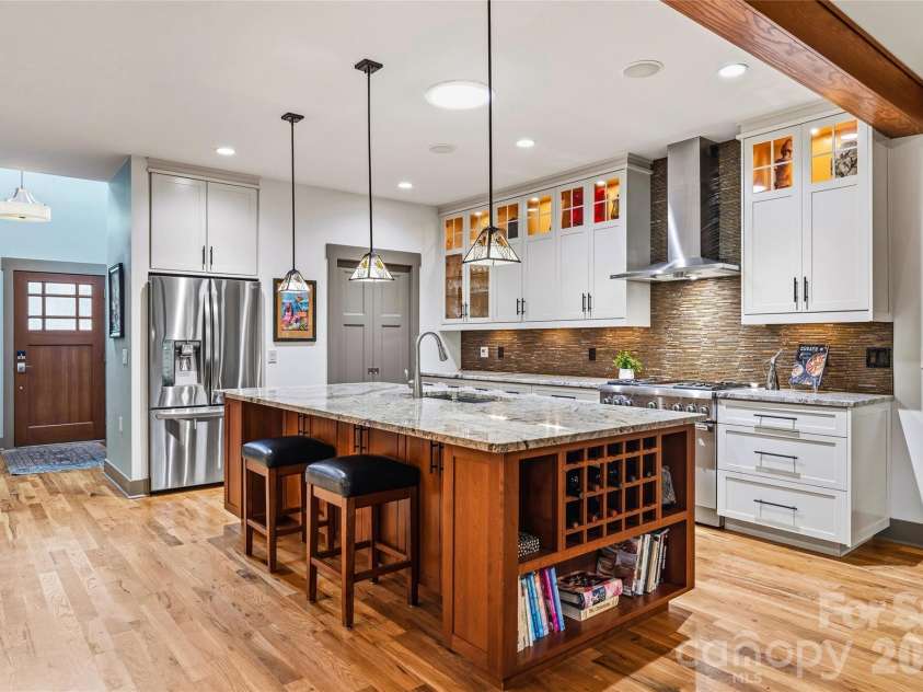 15 Owl Creek Lane, Fairview, NC 28730.  MLS# CAR4385269, YatesRealty ID 50681. 