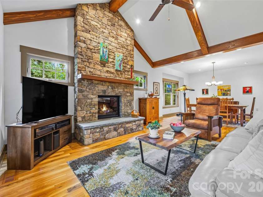 15 Owl Creek Lane, Fairview, NC 28730.  MLS# CAR4385269, YatesRealty ID 50681. 
