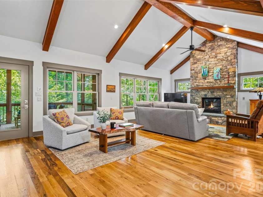 15 Owl Creek Lane, Fairview, NC 28730.  MLS# CAR4385269, YatesRealty ID 50681. 