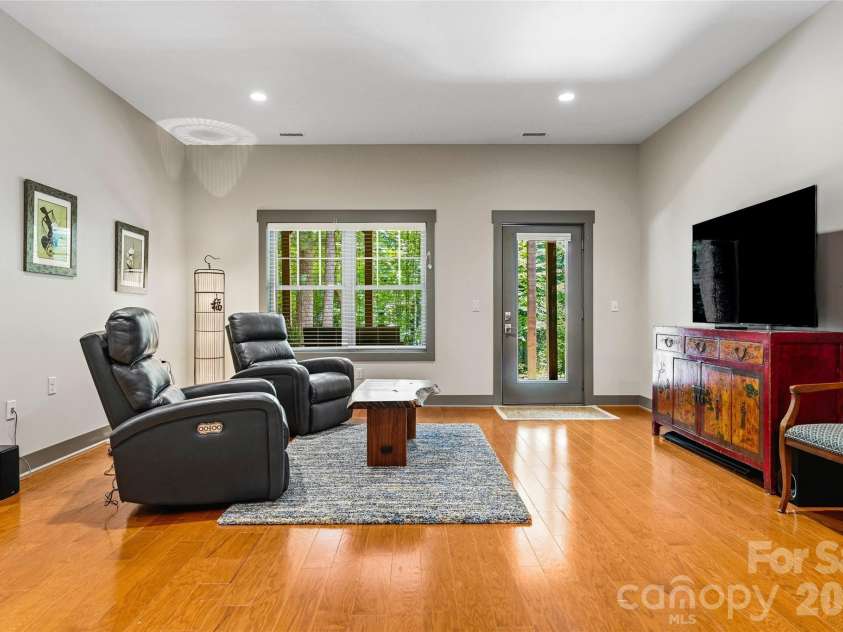 15 Owl Creek Lane, Fairview, NC 28730.  MLS# CAR4385269, YatesRealty ID 50681. 