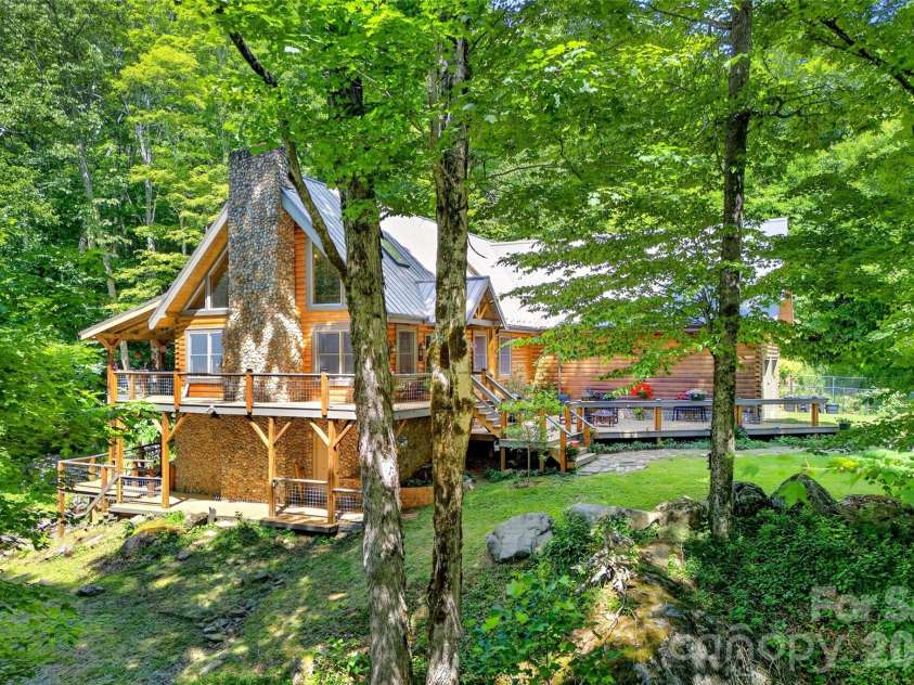 87 Ali Avenue, Bakersville, NC 28705.  MLS# CAR4393255, YatesRealty ID 50682. 