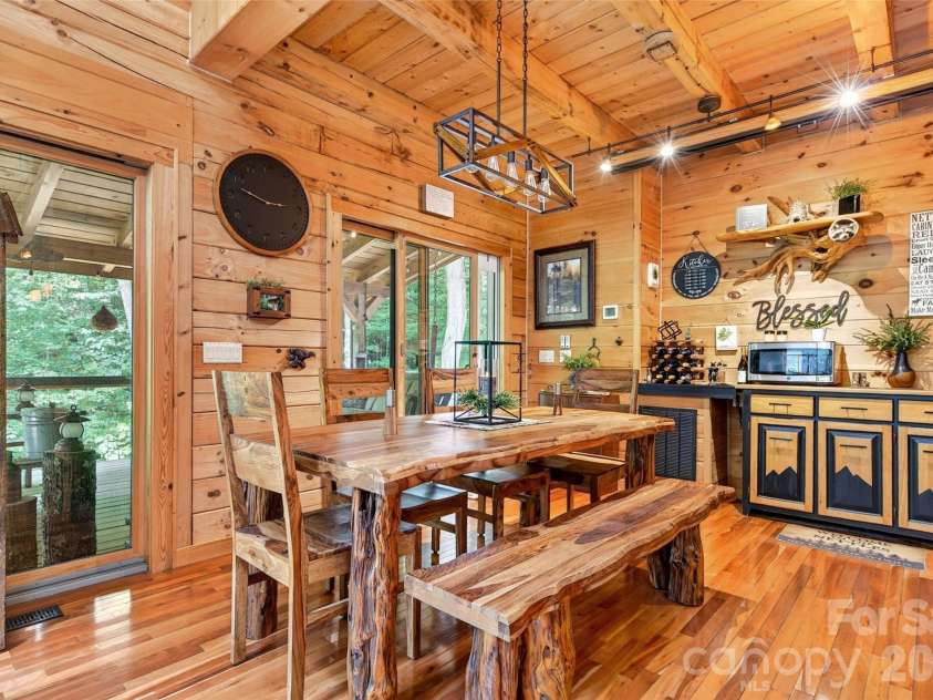87 Ali Avenue, Bakersville, NC 28705.  MLS# CAR4393255, YatesRealty ID 50682. 