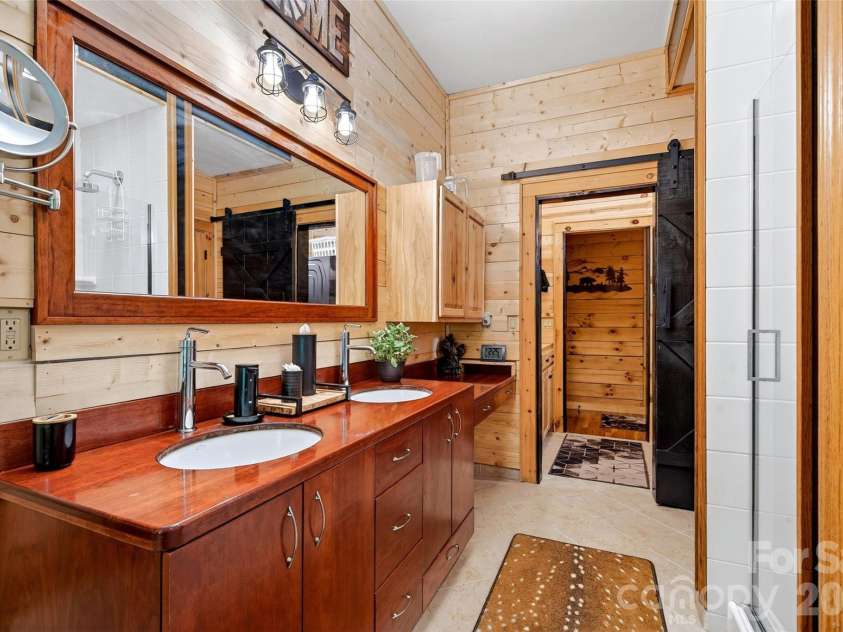 87 Ali Avenue, Bakersville, NC 28705.  MLS# CAR4393255, YatesRealty ID 50682. 