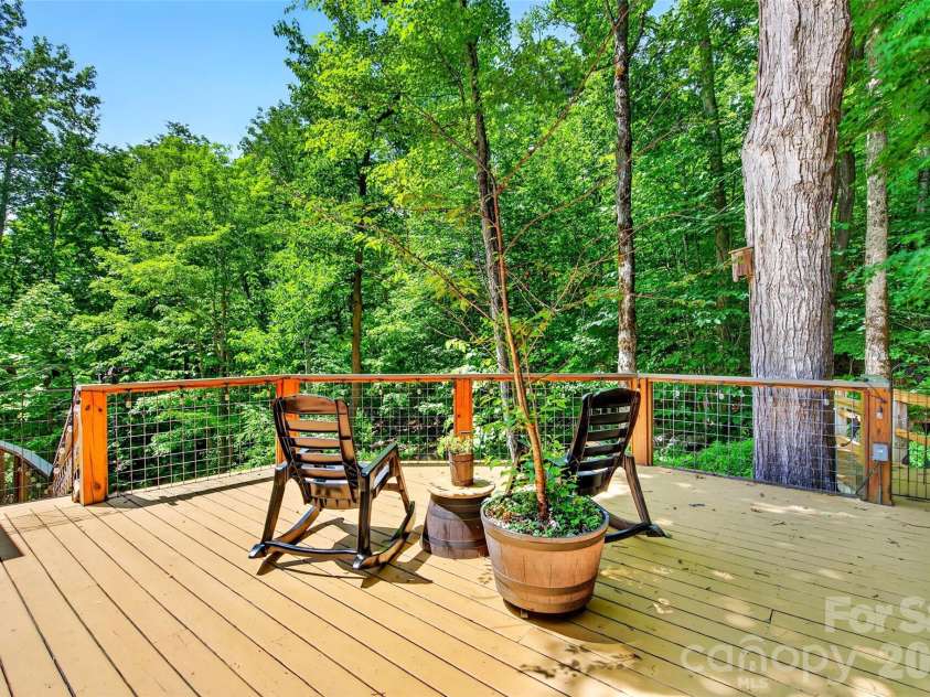 87 Ali Avenue, Bakersville, NC 28705.  MLS# CAR4393255, YatesRealty ID 50682. 