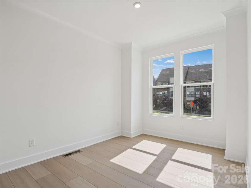 3708 Tryon Street, Charlotte, NC 28217.  MLS# CAR4424268, YatesRealty ID 50684. Dining area