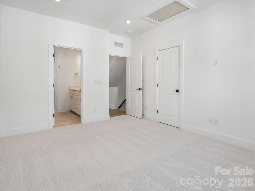 3708 Tryon Street, Charlotte, NC 28217.  MLS# CAR4424268, YatesRealty ID 50684. Spacious Primary Suite