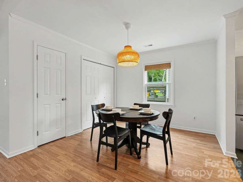 7239 Lockmont Drive, Charlotte, NC 28212.  MLS# CAR4424249, YatesRealty ID 50685. 