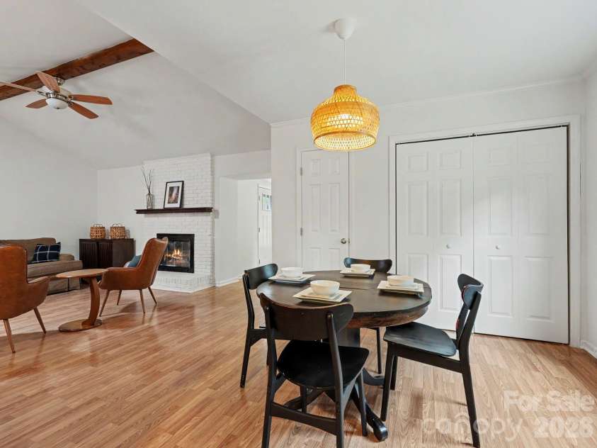 7239 Lockmont Drive, Charlotte, NC 28212.  MLS# CAR4424249, YatesRealty ID 50685. 