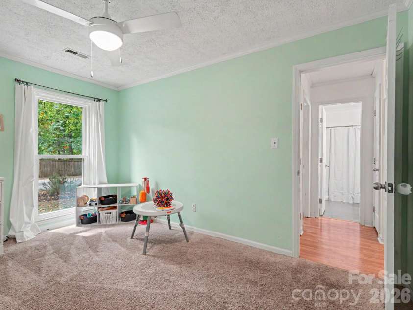 7239 Lockmont Drive, Charlotte, NC 28212.  MLS# CAR4424249, YatesRealty ID 50685. 