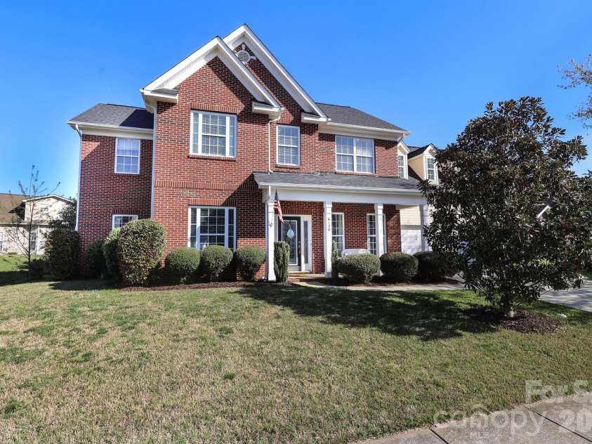 6120 Breckfield Court, Charlotte, NC 28278.  MLS# CAR4357558, YatesRealty ID 5069. 