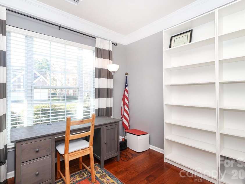 6120 Breckfield Court, Charlotte, NC 28278.  MLS# CAR4357558, YatesRealty ID 5069. 
