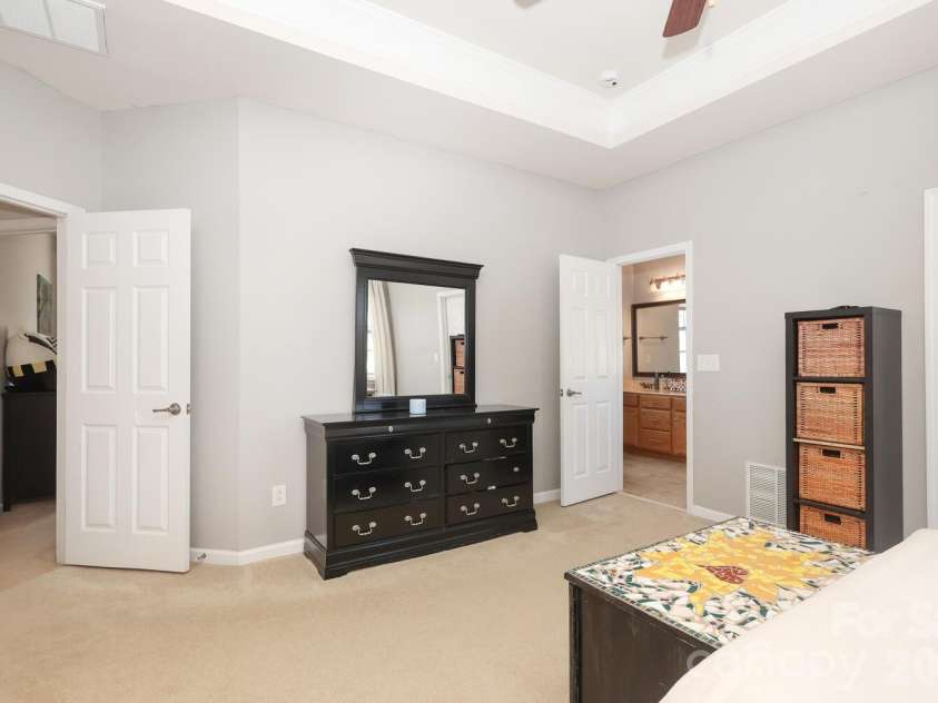 6120 Breckfield Court, Charlotte, NC 28278.  MLS# CAR4357558, YatesRealty ID 5069. 