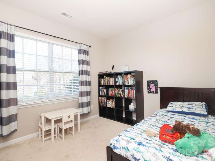 6120 Breckfield Court, Charlotte, NC 28278.  MLS# CAR4357558, YatesRealty ID 5069. 
