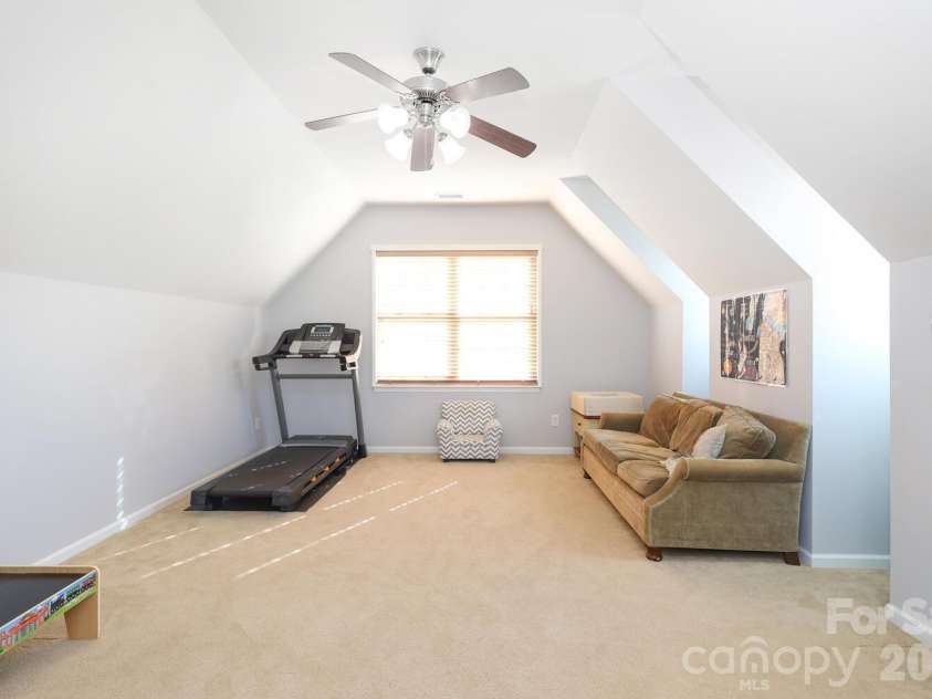 6120 Breckfield Court, Charlotte, NC 28278.  MLS# CAR4357558, YatesRealty ID 5069. 