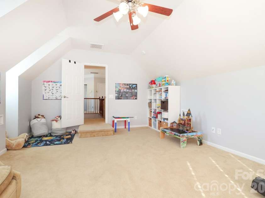 6120 Breckfield Court, Charlotte, NC 28278.  MLS# CAR4357558, YatesRealty ID 5069. 