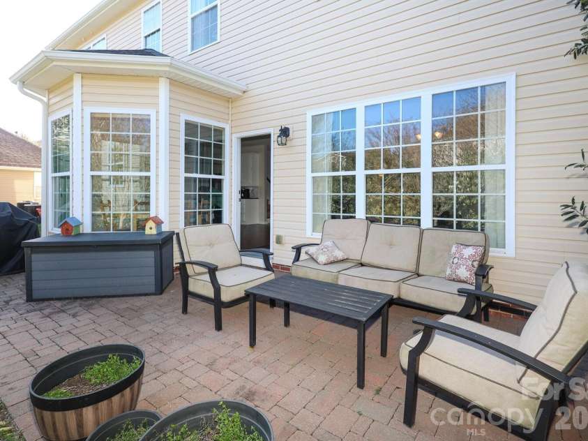 6120 Breckfield Court, Charlotte, NC 28278.  MLS# CAR4357558, YatesRealty ID 5069. 