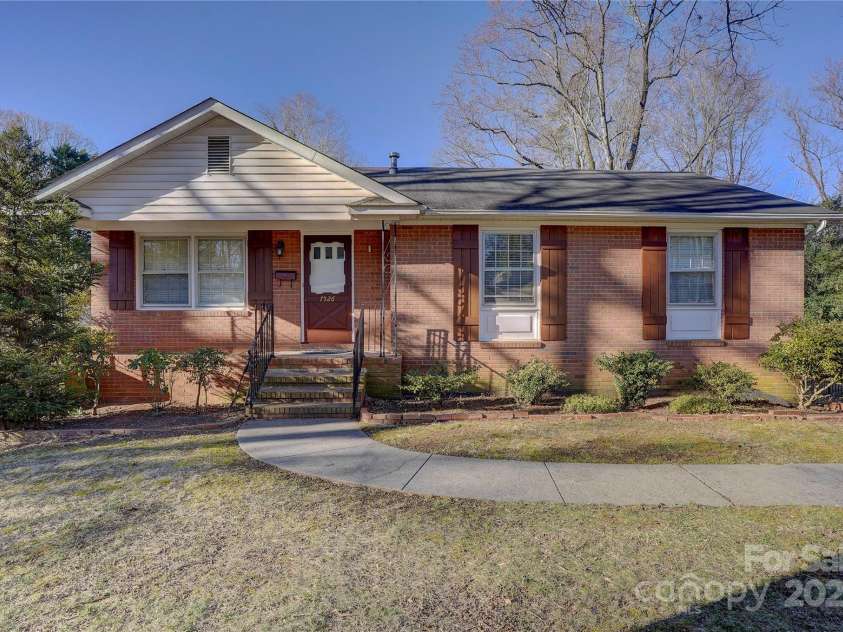 7526 Dorn Circle, Charlotte, NC 28212.  MLS# CAR4226222, YatesRealty ID 5069. 