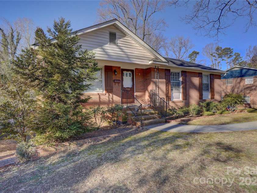 7526 Dorn Circle, Charlotte, NC 28212.  MLS# CAR4226222, YatesRealty ID 5069. 