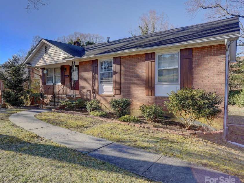 7526 Dorn Circle, Charlotte, NC 28212.  MLS# CAR4226222, YatesRealty ID 5069. 