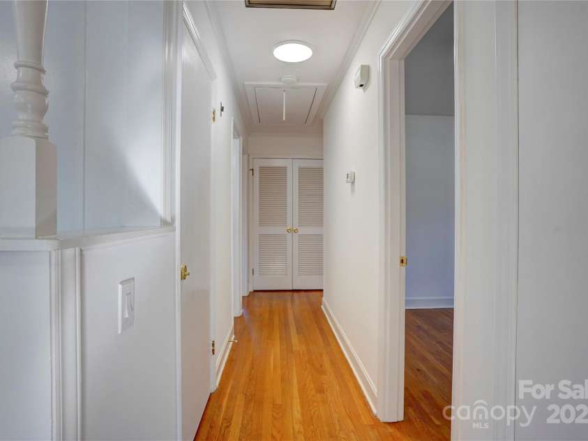 7526 Dorn Circle, Charlotte, NC 28212.  MLS# CAR4226222, YatesRealty ID 5069. 