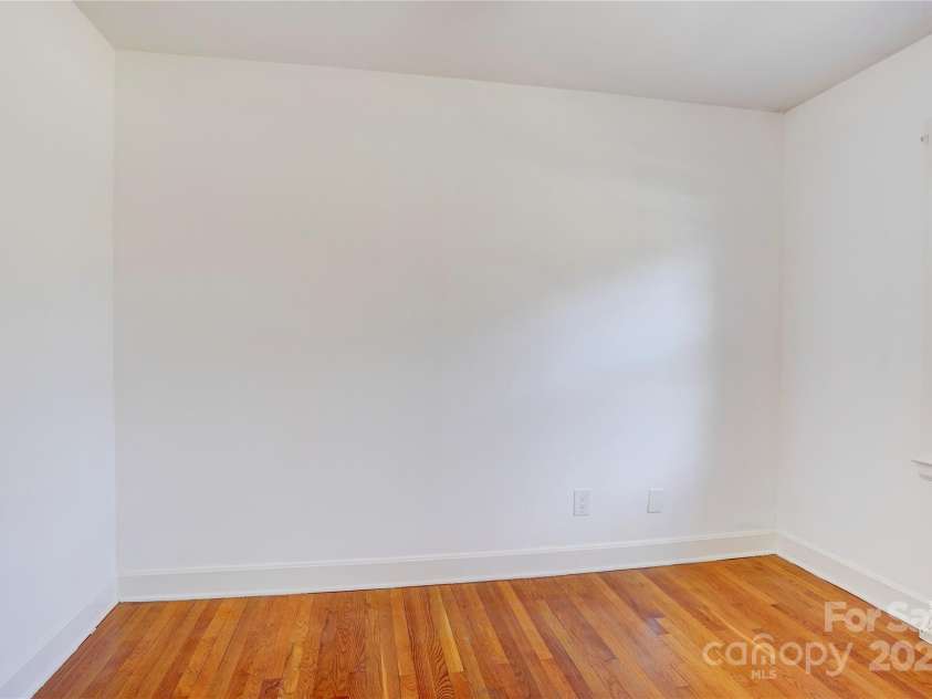 7526 Dorn Circle, Charlotte, NC 28212.  MLS# CAR4226222, YatesRealty ID 5069. 