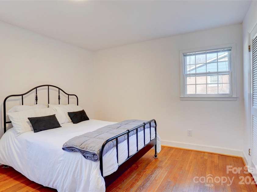 7526 Dorn Circle, Charlotte, NC 28212.  MLS# CAR4226222, YatesRealty ID 5069. 