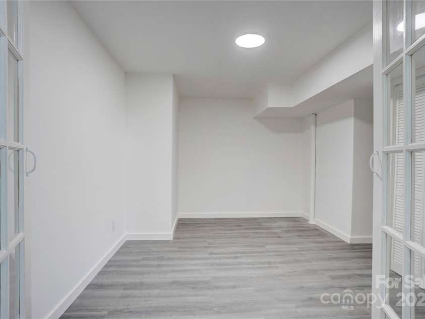 7526 Dorn Circle, Charlotte, NC 28212.  MLS# CAR4226222, YatesRealty ID 5069. 