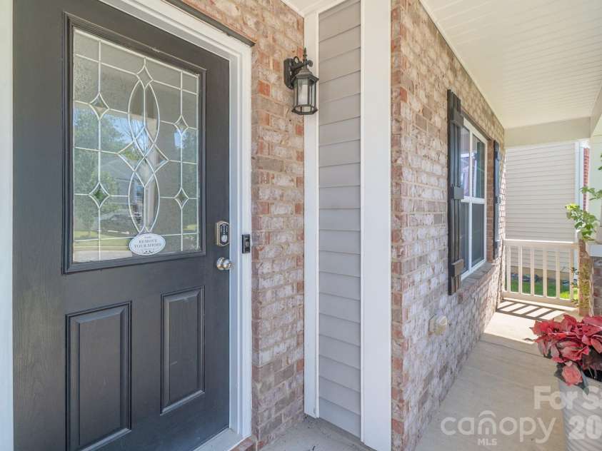 4921 William Caldwell Avenue, Charlotte, NC 28213.  MLS# CAR4424174, YatesRealty ID 50691. 