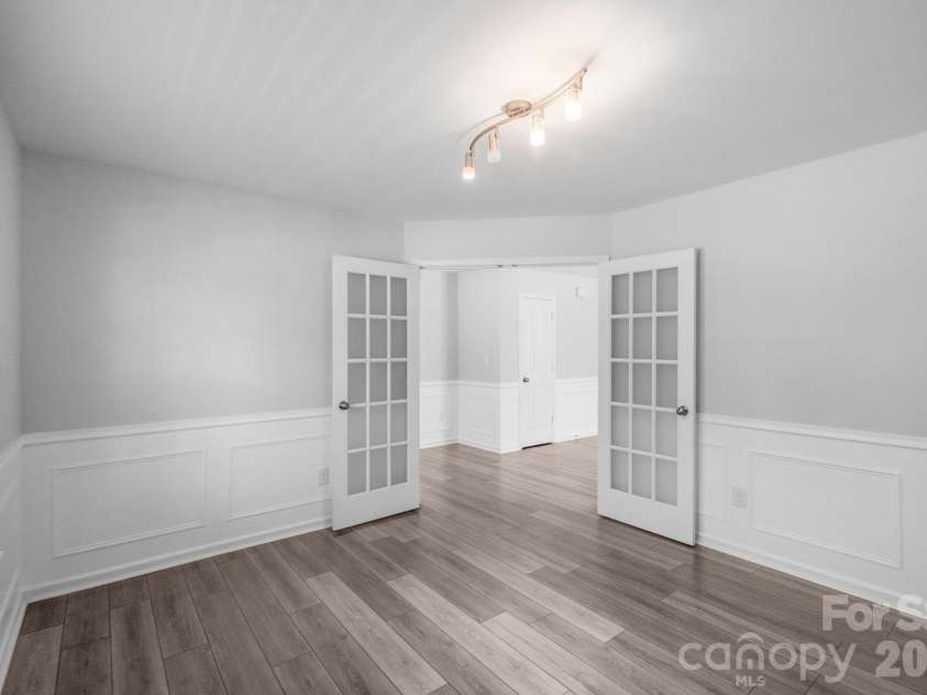 4921 William Caldwell Avenue, Charlotte, NC 28213.  MLS# CAR4424174, YatesRealty ID 50691. 