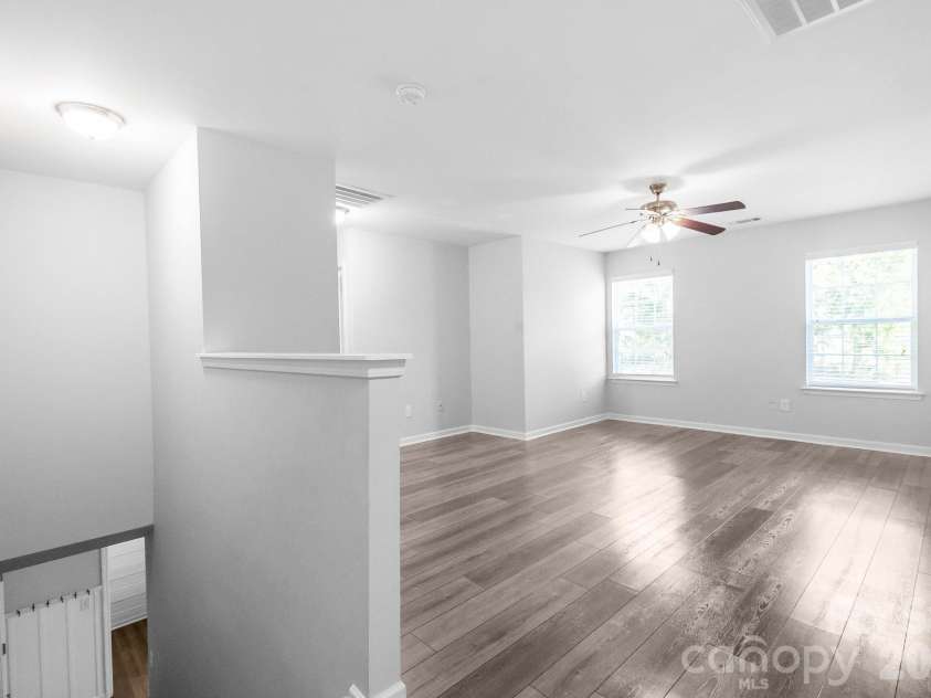 4921 William Caldwell Avenue, Charlotte, NC 28213.  MLS# CAR4424174, YatesRealty ID 50691. 