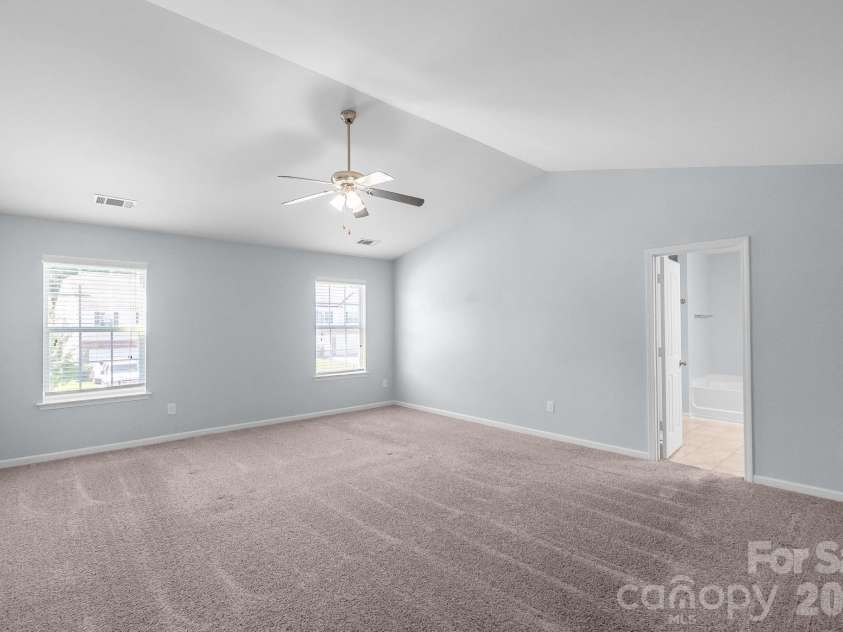 4921 William Caldwell Avenue, Charlotte, NC 28213.  MLS# CAR4424174, YatesRealty ID 50691. 