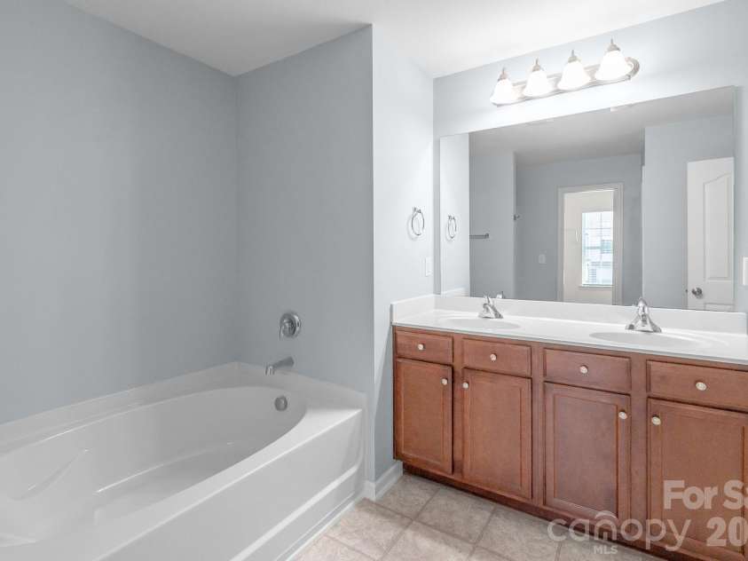 4921 William Caldwell Avenue, Charlotte, NC 28213.  MLS# CAR4424174, YatesRealty ID 50691. 