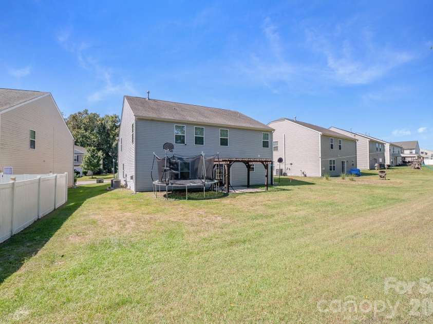 4921 William Caldwell Avenue, Charlotte, NC 28213.  MLS# CAR4424174, YatesRealty ID 50691. 