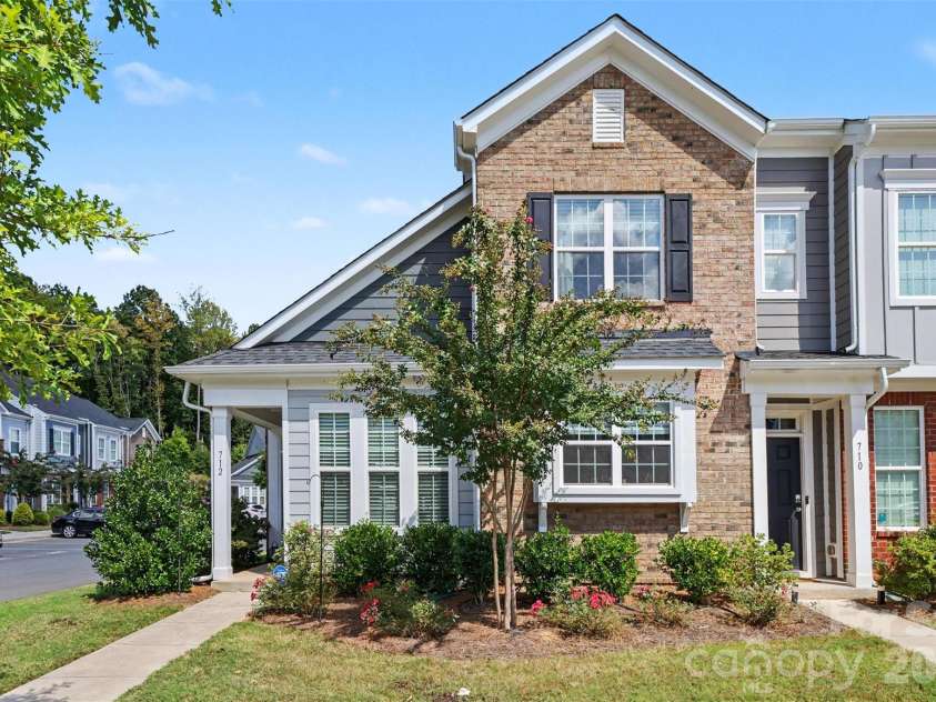 712 Henderson Valley Way, Belmont, NC 28012.  MLS# CAR4423480, YatesRealty ID 50693. 