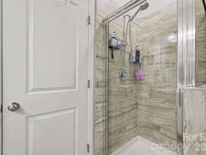 712 Henderson Valley Way, Belmont, NC 28012.  MLS# CAR4423480, YatesRealty ID 50693. 