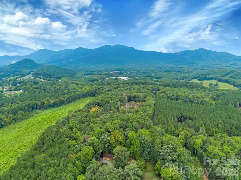 989 Fox Mountain Road, Columbus, NC 28722.  MLS# CAR4423345, YatesRealty ID 50694. 