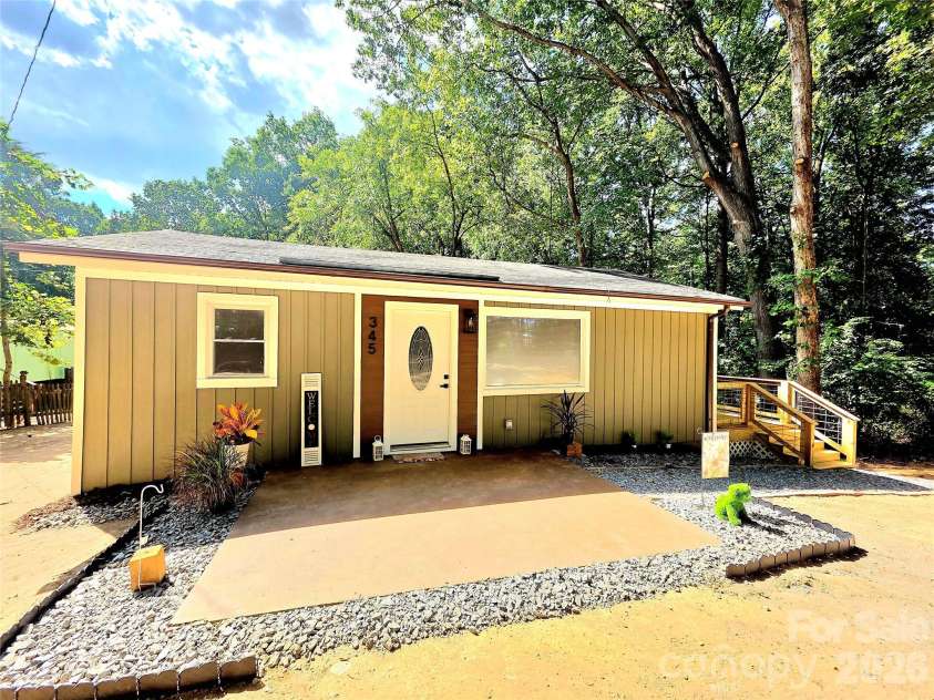 345 EPPS Road, Fort Mill, SC 29715.  MLS# CAR4424119, YatesRealty ID 50695. 