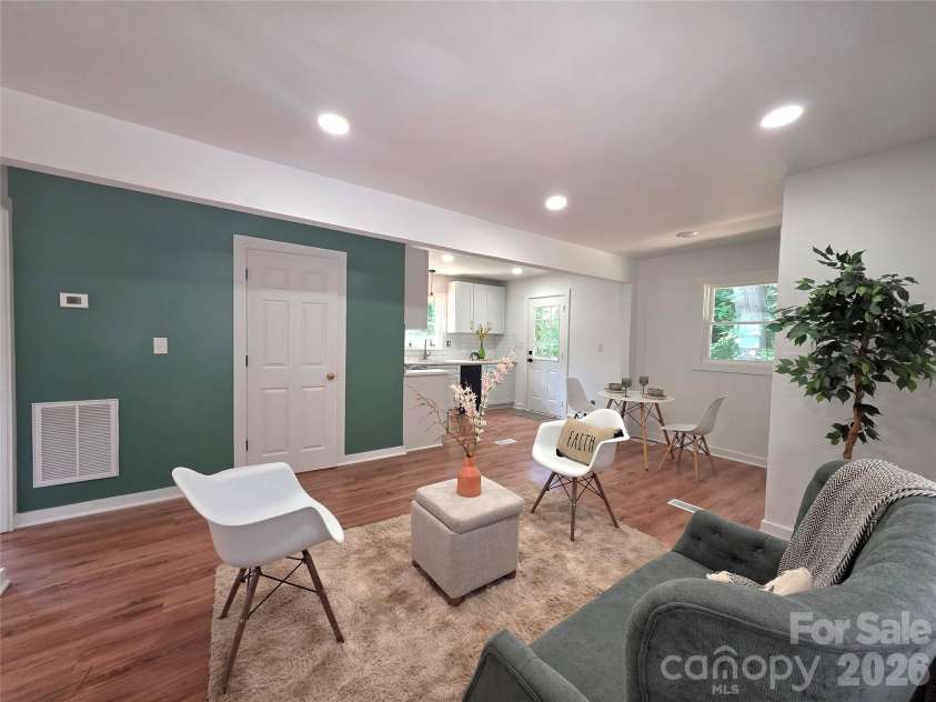 345 EPPS Road, Fort Mill, SC 29715.  MLS# CAR4424119, YatesRealty ID 50695. 