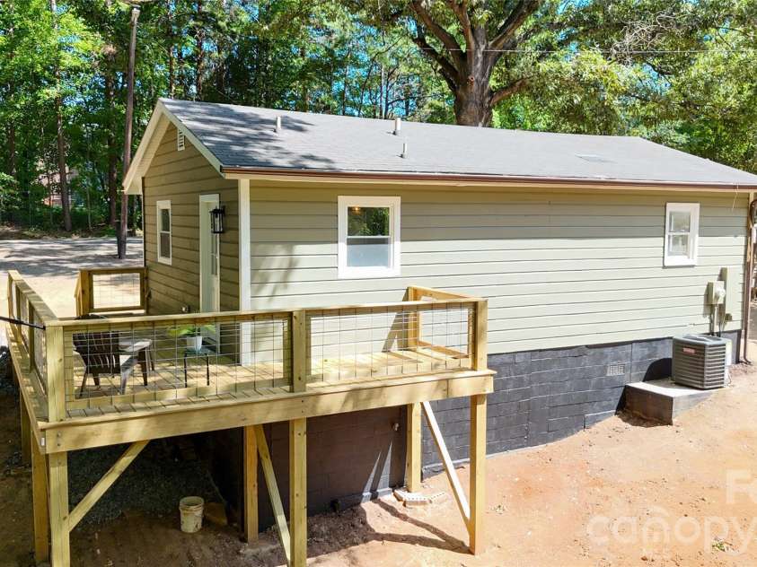 345 EPPS Road, Fort Mill, SC 29715.  MLS# CAR4424119, YatesRealty ID 50695. 