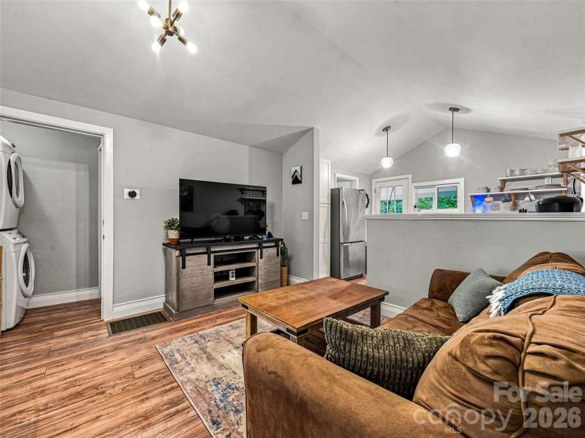 91 Deaver Street, Asheville, NC 28806.  MLS# CAR4424002, YatesRealty ID 50699. 