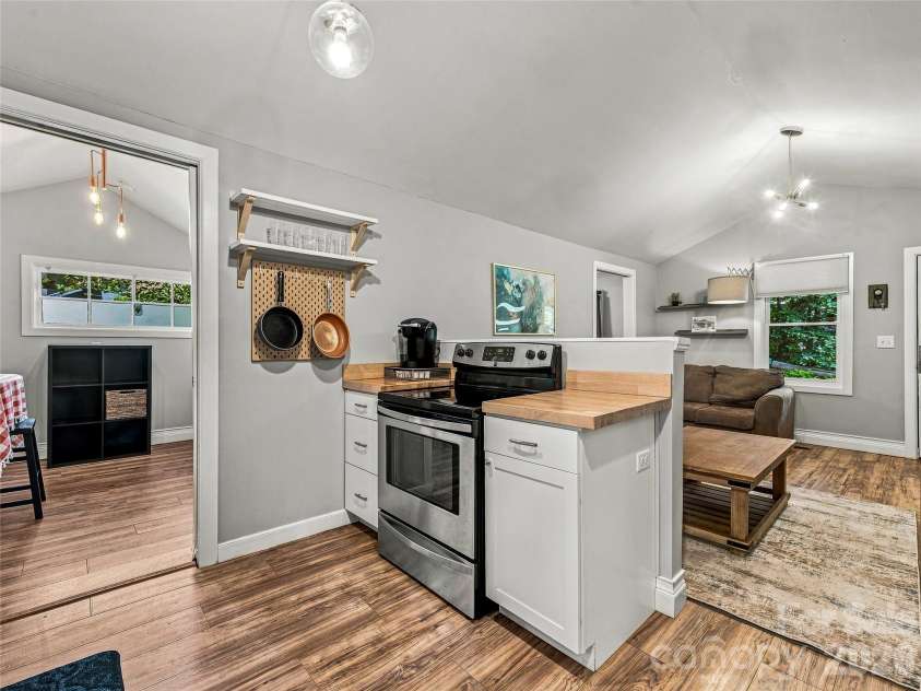 91 Deaver Street, Asheville, NC 28806.  MLS# CAR4424002, YatesRealty ID 50699. 