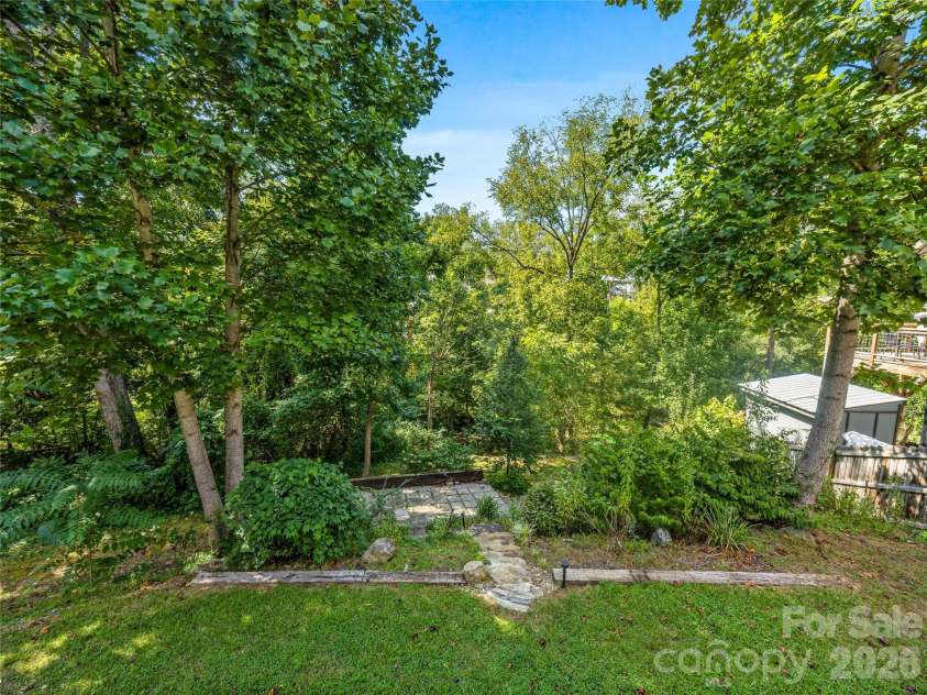 91 Deaver Street, Asheville, NC 28806.  MLS# CAR4424002, YatesRealty ID 50699. 